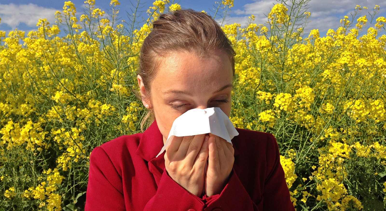 Lady suffering from fall allergies